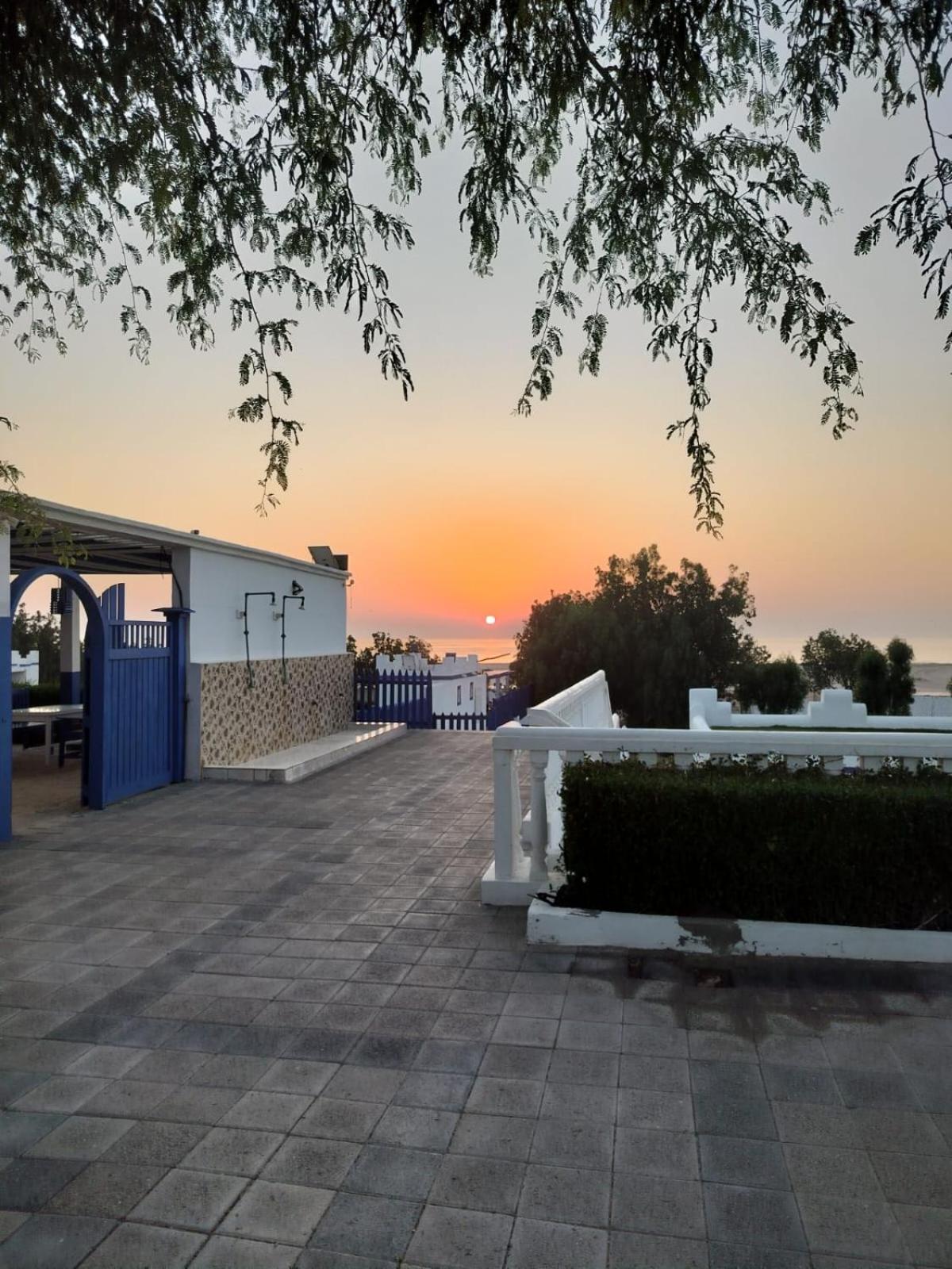 אל שרקייה Al-Ashkhara Beach Resort منتجع شاطئ الأشخرة מראה חיצוני תמונה